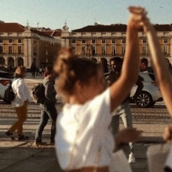 Profile Picture of Aileen Roberts (@aileentheresee) on Poshmark