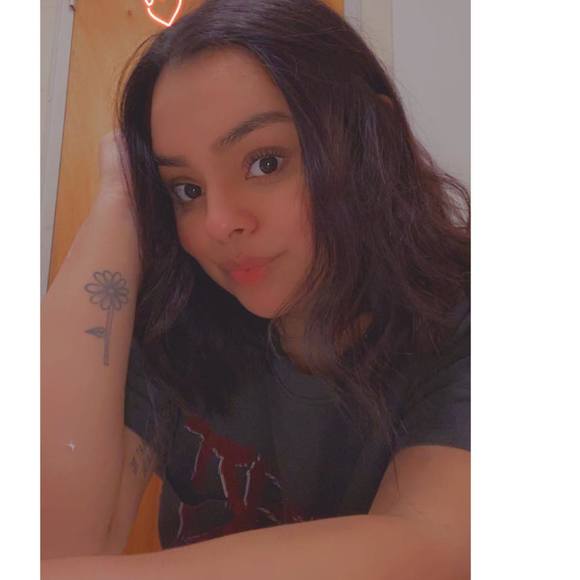 Maria Jacqueline carrillo - Poshmark Profile Picture of Maria Jacqueline carrillo (@mariajackxxx) on Poshmark