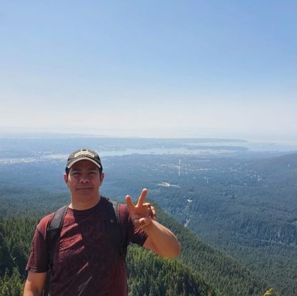 Profile Picture of Juan Hidalgo (@ganso570) on Poshmark