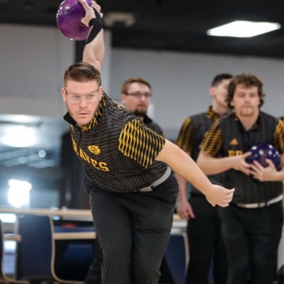 Profile Picture of Daniel (@FloppyPENGuinn) on Twitter