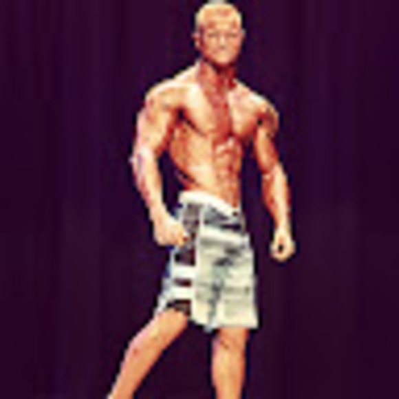 Profile Picture of Aaron Manning (@aarontheman9196) on Poshmark