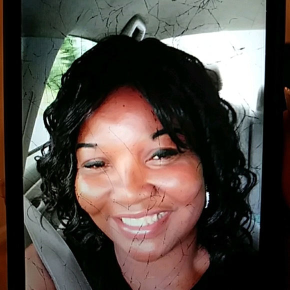 Profile Picture of Erica Rivers (@5starfashions) on Poshmark