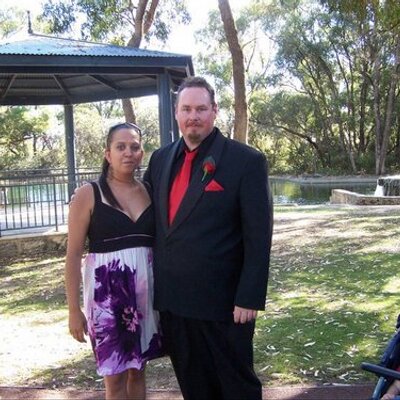 Profile Picture of Alice Charles (@87hunnie82) on Twitter