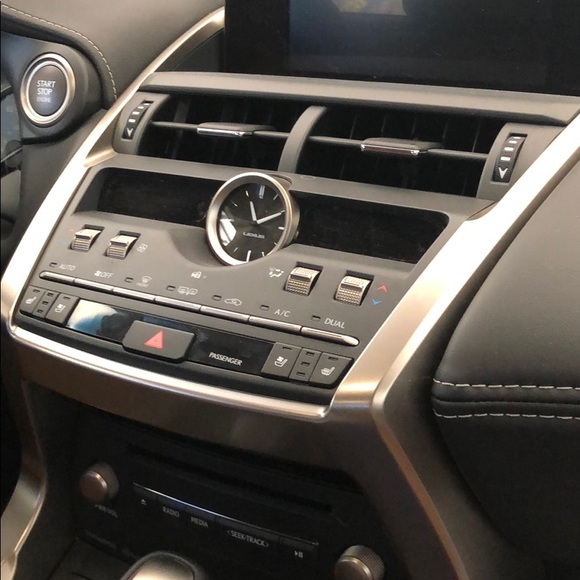 Profile Picture of Synthia Puffenberger (@sandov23) on Poshmark