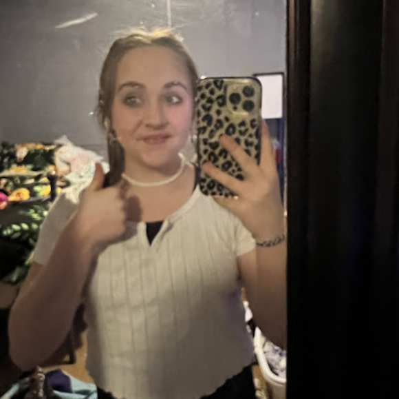 Profile Picture of Brittany Cooper (@urfavbritt) on Poshmark