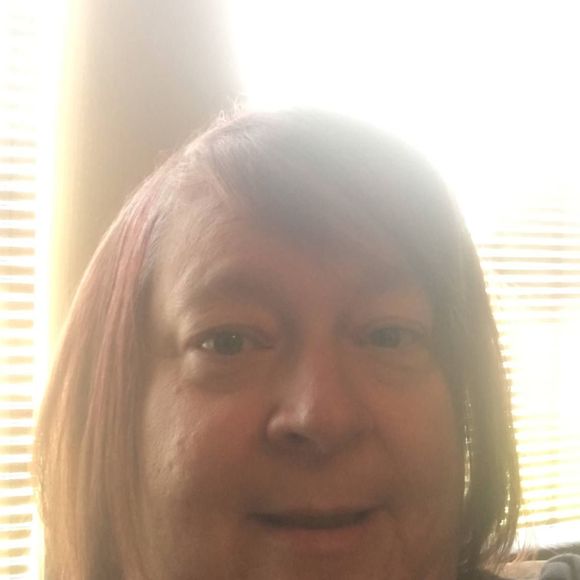 Profile Picture of Dawn Aaron (@canyonwoman) on Poshmark