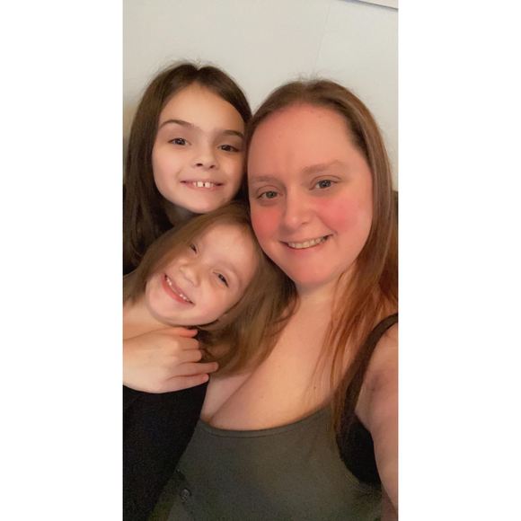 Profile Picture of Amanda Gramolini dennis (@amandadennis79) on Poshmark