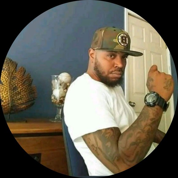 Profile Picture of Keith Wolf (@wolfstl) on Poshmark