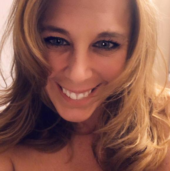 Profile Picture of Jeri Kocak (@jkocak1) on Poshmark