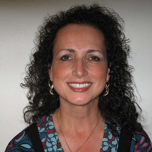 Profile Picture of Lisa Jackels (@ersh365) on Poshmark