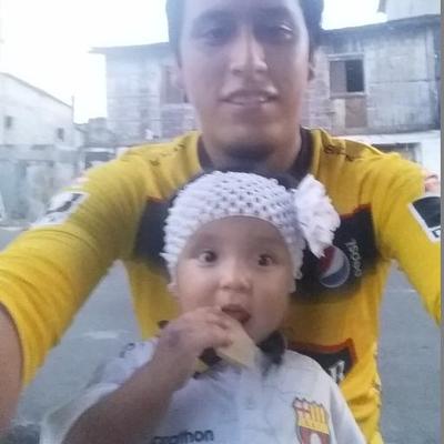 Profile Picture of Johnny Alcivar (@flacoony) on Twitter