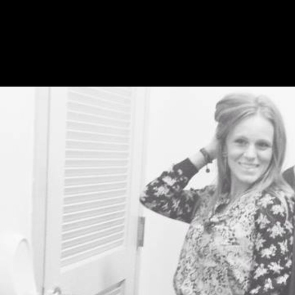 Profile Picture of Ericha Penzien (@erichalp) on Poshmark