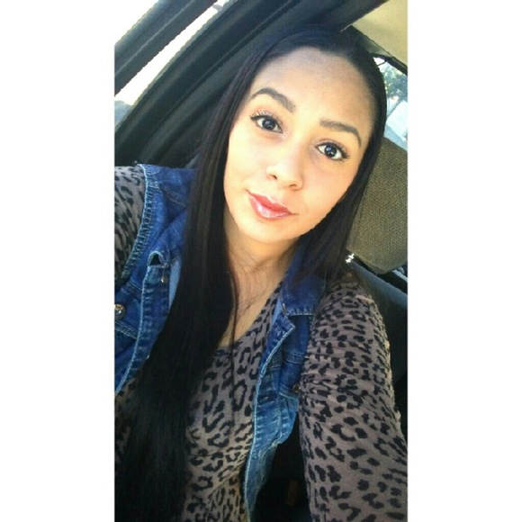 Profile Picture of Lorena Hurtado (@fhknlore) on Poshmark