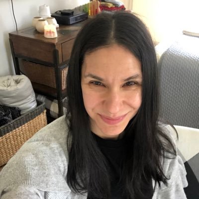 Profile Picture of Rebecca H. Gross (@rebeccahgross) on Twitter