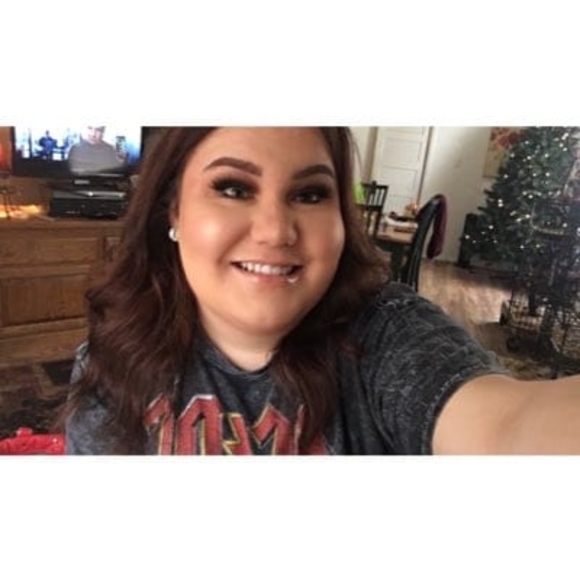 Profile Picture of Karley Memmer (@karleyspurlock) on Poshmark