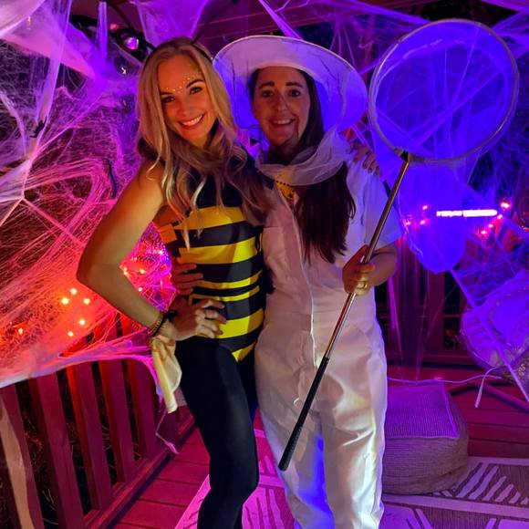 Profile Picture of Ashley Zelonis (@ashlparrish) on Poshmark