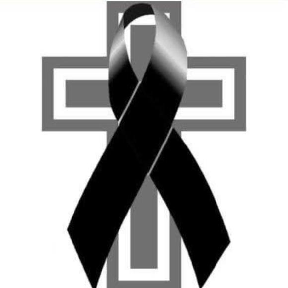 Profile Picture of Yuritzy Vizcarra (@yuryss2009) on Poshmark