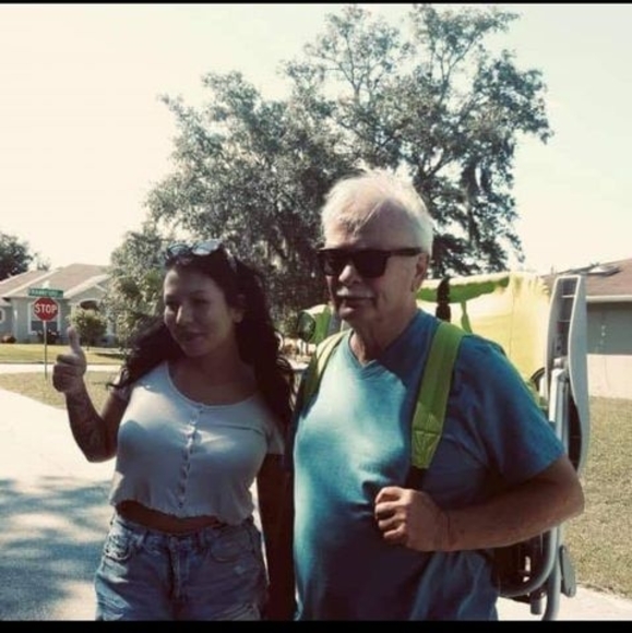 Profile Picture of Jonnielynn Colandrea (@jonnielynncc) on Poshmark