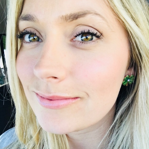 Morgan Mckeeman - Poshmark Profile Picture of Morgan Mckeeman (@morganbrittanie) on Poshmark