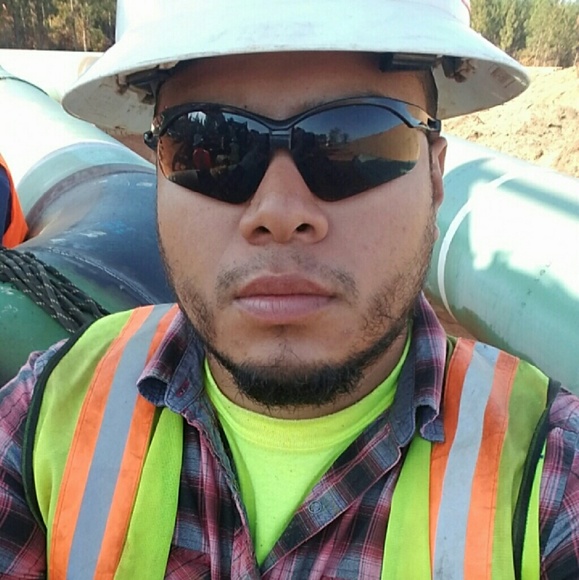 Profile Picture of Fernando Aldape (@fern956) on Poshmark