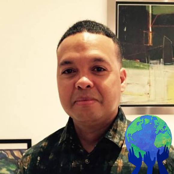 Profile Picture of Michel Ibarzabal (@ibarzabalm) on Poshmark