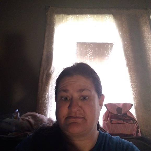 Profile Picture of Shannon Beasock (@shannonbeasock) on Poshmark