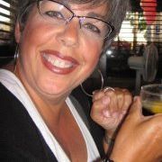 Profile Picture of Holly Thomas (@hollylout) on Pinterest