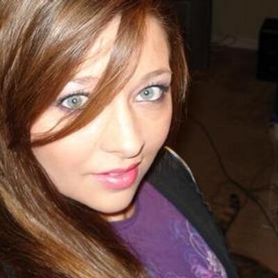 Profile Picture of Tabatha Weaver (@tabathaweaver) on Twitter