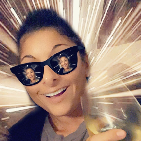 Profile Picture of Jennifer Nardelli (@jlkraft76) on Poshmark