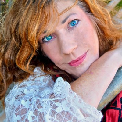 Profile Photo of Elizabeth Staples (@windingroad65) on Twitter