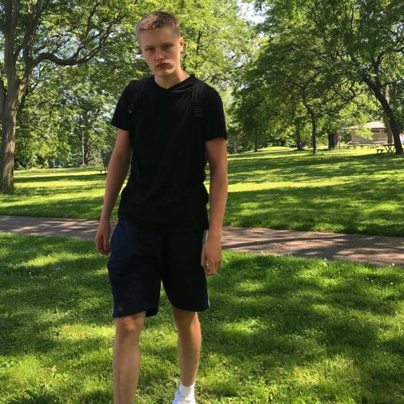 Profile Picture of Cody Vanalstine (@vanalstinecody6) on Poshmark