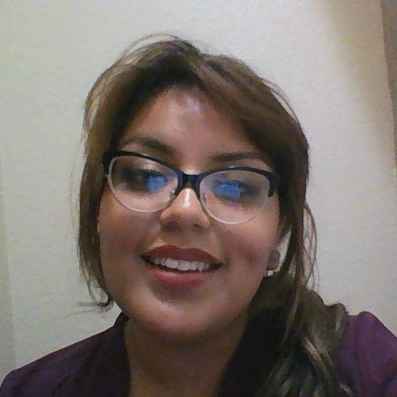 Profile Picture of Gardenia Jimenez (@florrr97) on Poshmark