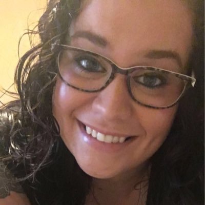 Profile Picture of Stephanie Swartz (@mrsswartz11) on Twitter