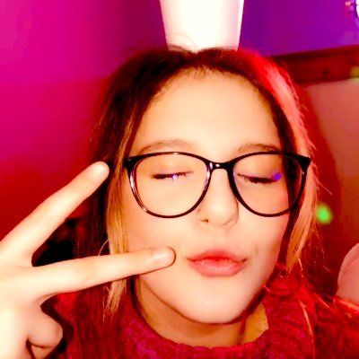 Profile Picture of June Siffert (@_june_elizabeth) on Twitter