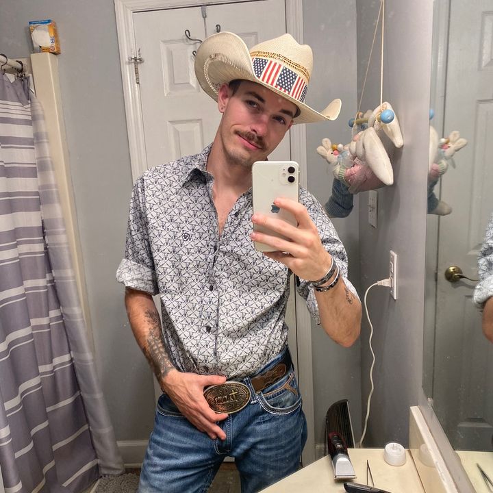 Profile Picture of Stephen Colville (@fireguy96) on Tiktok