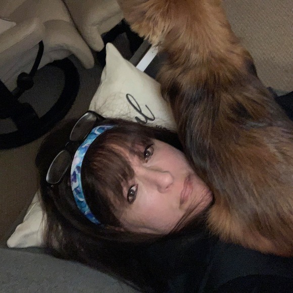 Profile Picture of Cara Gadero (@cgadero) on Poshmark