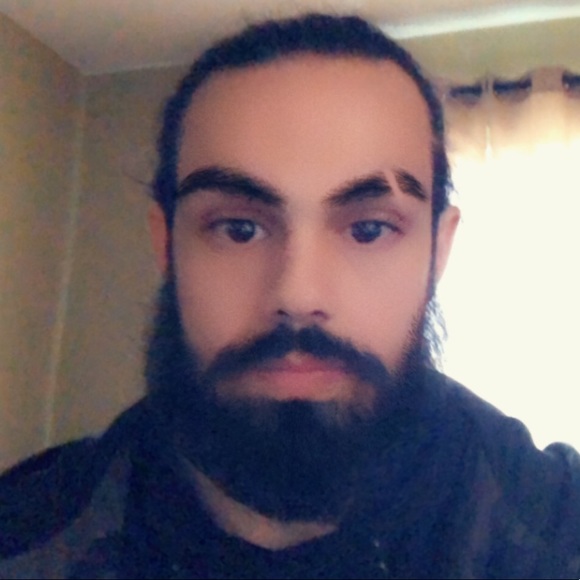 Profile Picture of Kyle Raleigh (@k_raleigh) on Poshmark