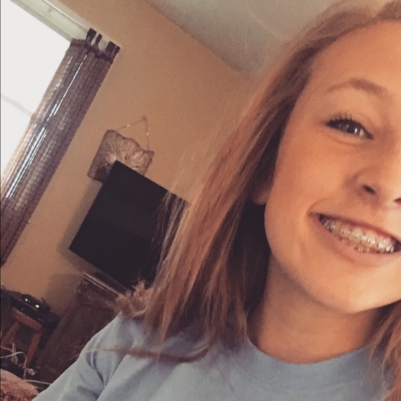 Profile Picture of Kamryn Youmans (@kamrynyo333) on Poshmark