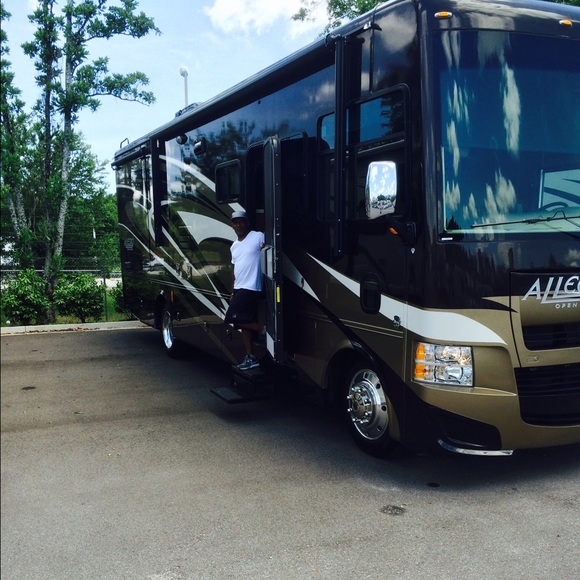 Profile Picture of Larry Mcnair (@mcnair1950) on Poshmark