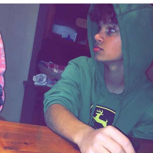 Profile Picture of Bubby Stroop (@bubbystroop48) on Poshmark