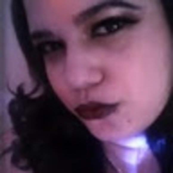 Profile Picture of Yeneris Lachina (@yenerishdz) on Poshmark