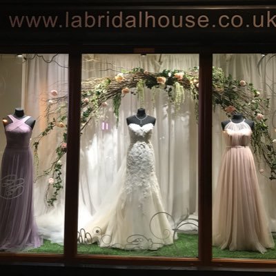 Profile Picture of Leagh Alexandra (@LABridalHouseNI) on Twitter