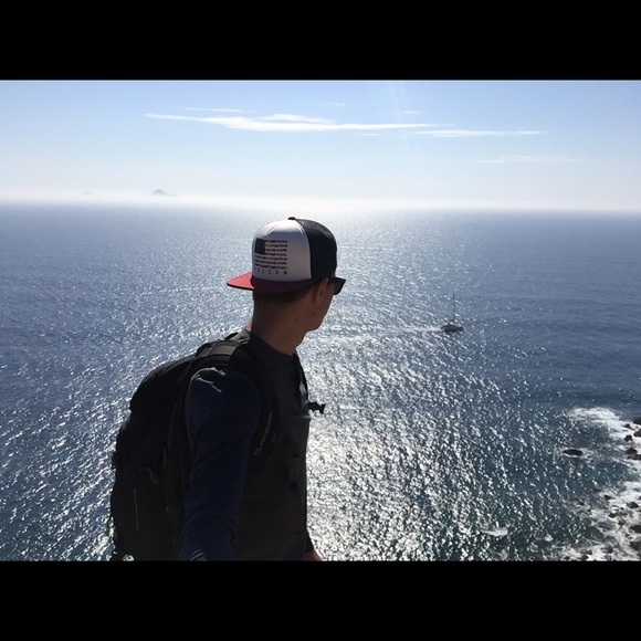 Profile Picture of Andre Bertash (@andre_berta) on Poshmark