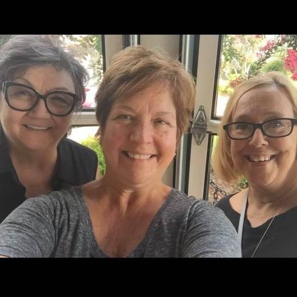 Profile Picture of Lisa Reiter tallent (@lisa1509) on Poshmark