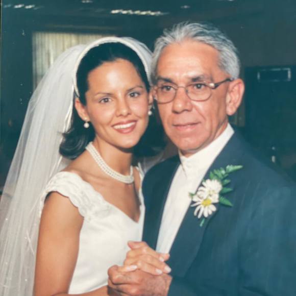 Profile Picture of Billie Bialorucki (@beej1710) on Poshmark