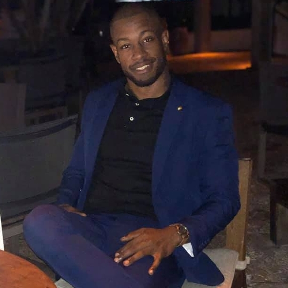 Profile Picture of David Hinds (@h20_era) on Poshmark