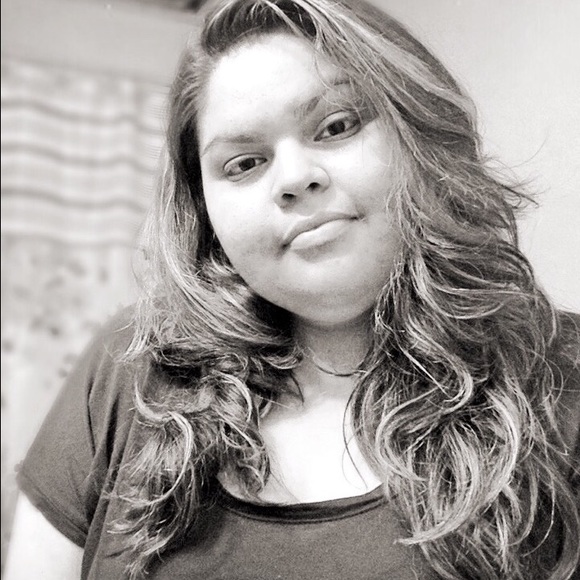 Profile Picture of Joselyn Cabrera (@josyc1) on Poshmark