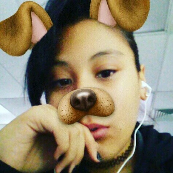 Profile Picture of Ruby_ Miramontes14 (@miramontesr13) on Poshmark