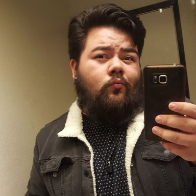 Profile Picture of Jacob Sinclair (@GoldnHooligan) on Twitter