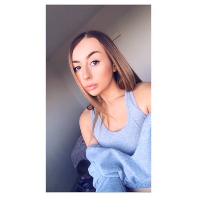 Profile Picture of Megan Curtis (@megancurtis_x) on Twitter